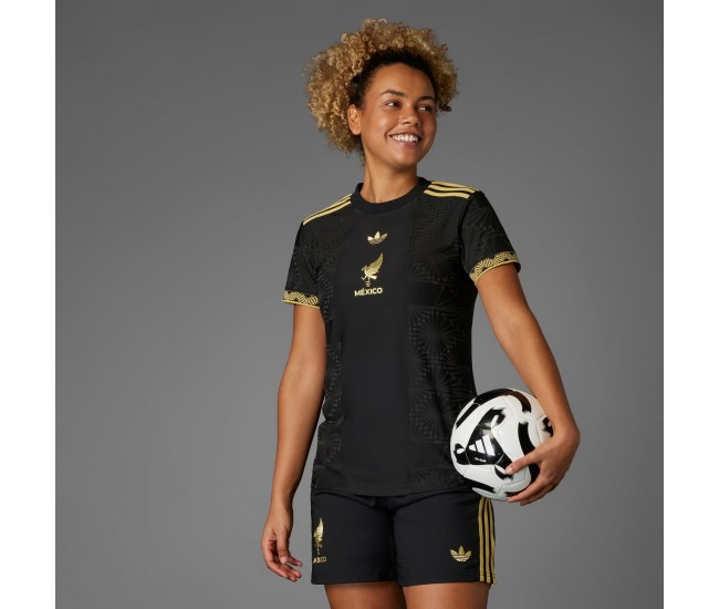 Camiseta dorada de la Selección Femenina de México 2025