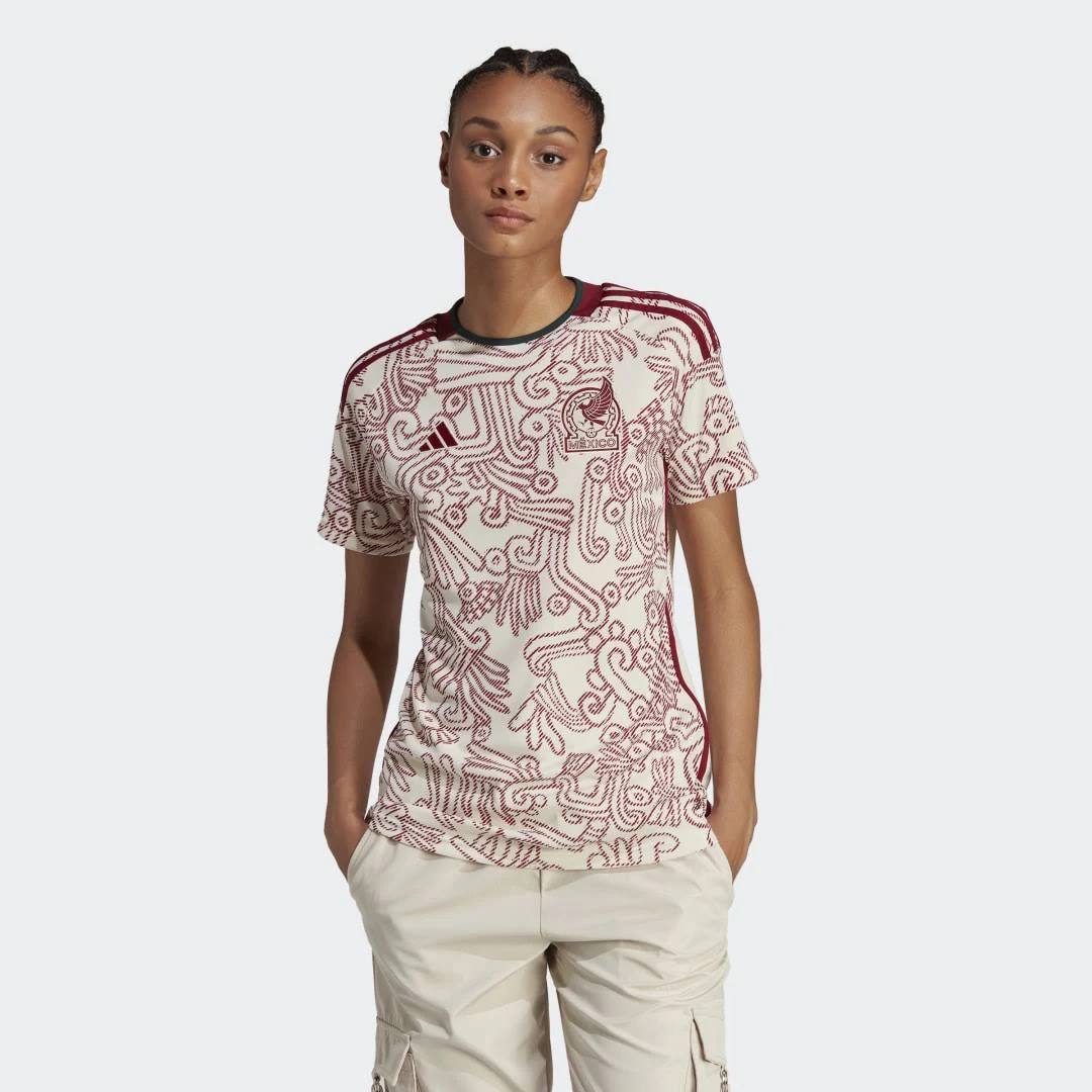 Camiseta de visitante de la selección femenina de México 2022